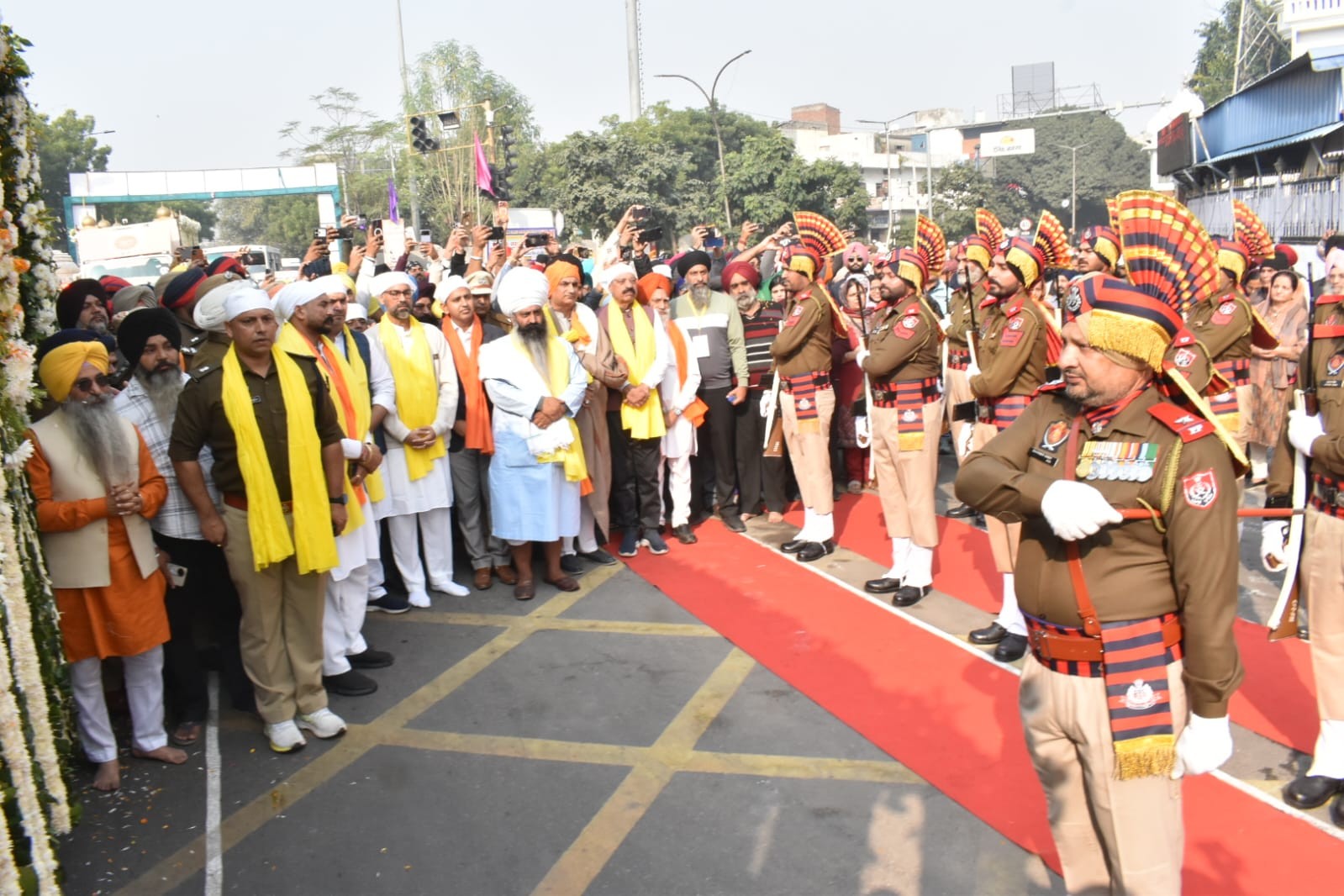 Guard of Honour marks grand Nagar Kirtan as sea of devotees pays tribute to Guru Tegh Bahadur Sahib.