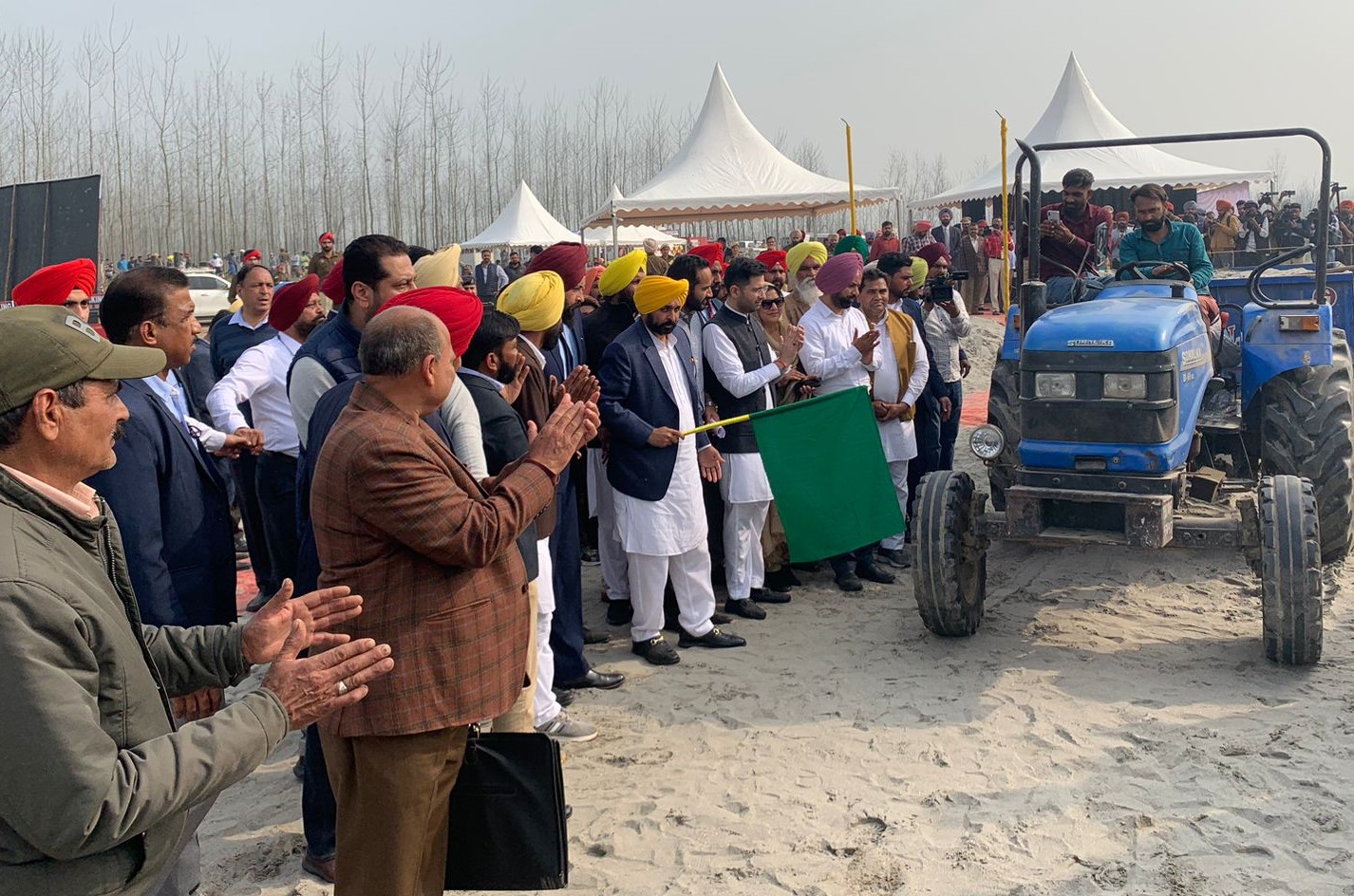CM dedicates  17 new public sand mines at Jalandhar