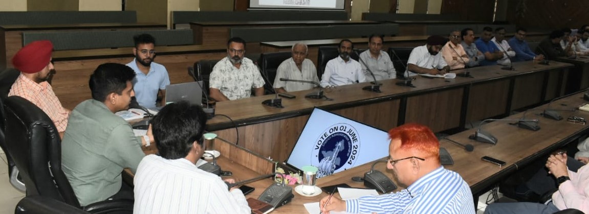 Travel Agents, Immigration Consultants,  join hands with  administration in voter’ awareness campaign 