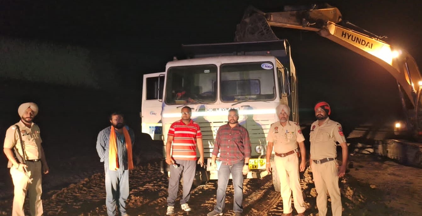 Migrant arrested for illegal sand mining.