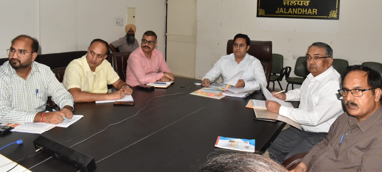Intensive drive to make farmers aware of stubble burning menace: DC