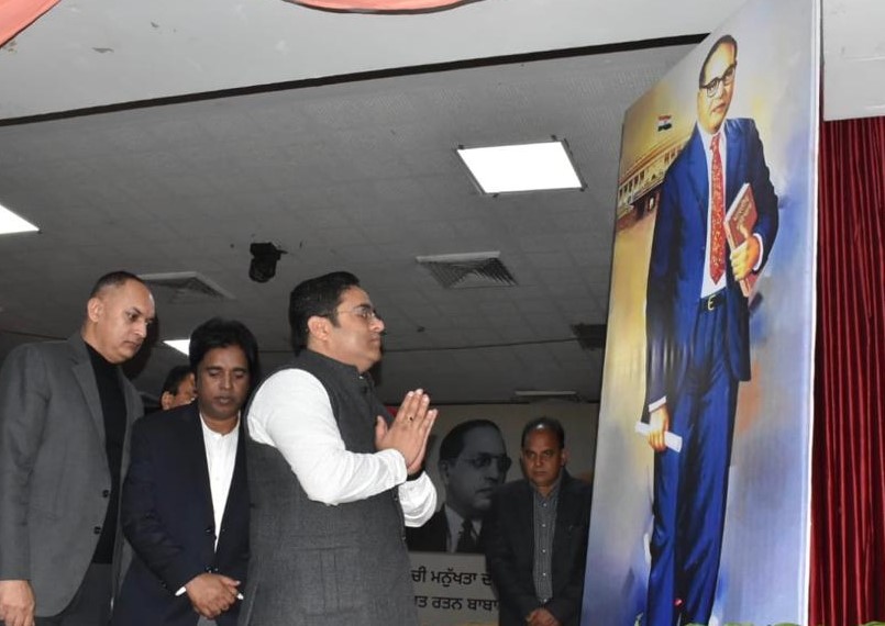 Administration commemorates “Mahaparinirvan Diwas”, pays rich tributes to Dr. BR Ambedkar
