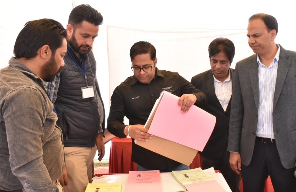 DC reviews voting process at Gymkhana club