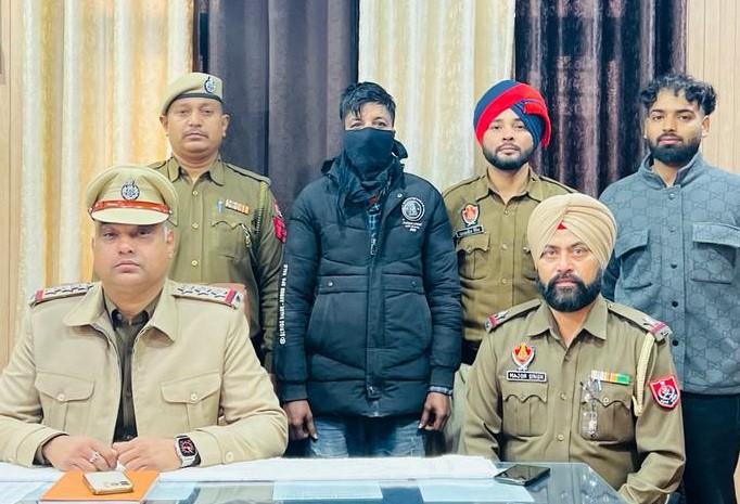Five proclaimed offenders arrested