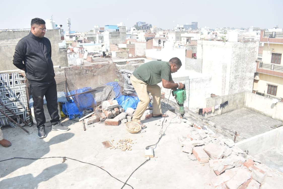 Notorious women smugglers illegal property in Abad Pura demolished