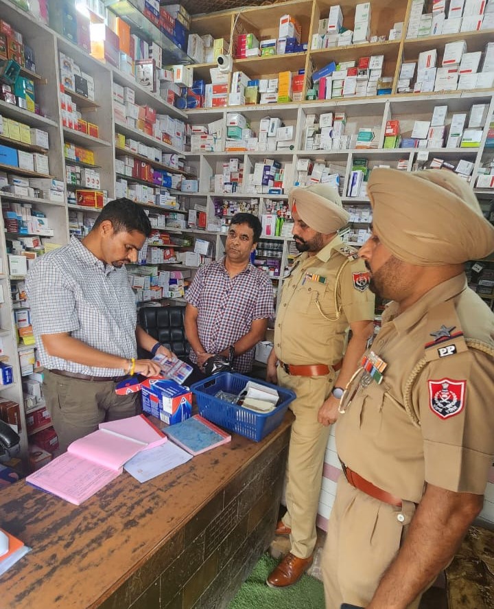 Police inspected medical outlets in Mehat Pur