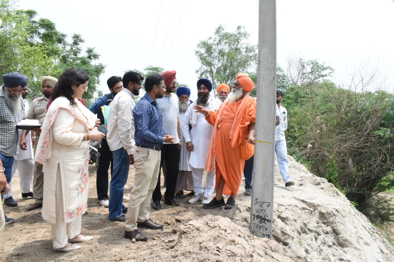 Permanent road on Dhussi Bundh from Gidderpindi to Phillaur constructed soon; tenders  shortly