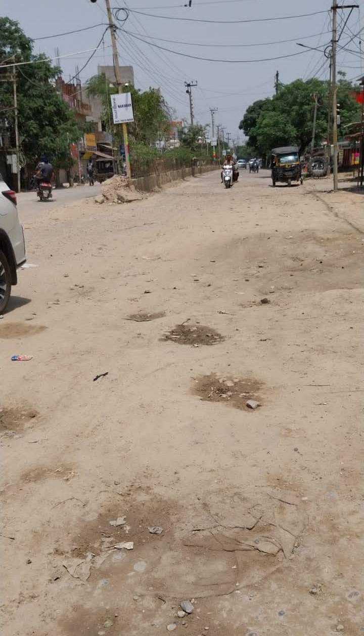 Jalandhari Pulli road stretch still  headache for residents.