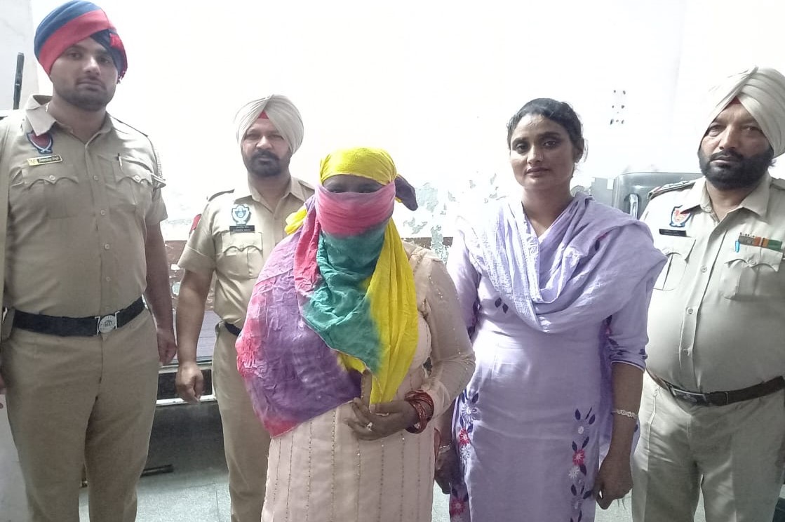 Fake travel agent woman arrested for trafficking.