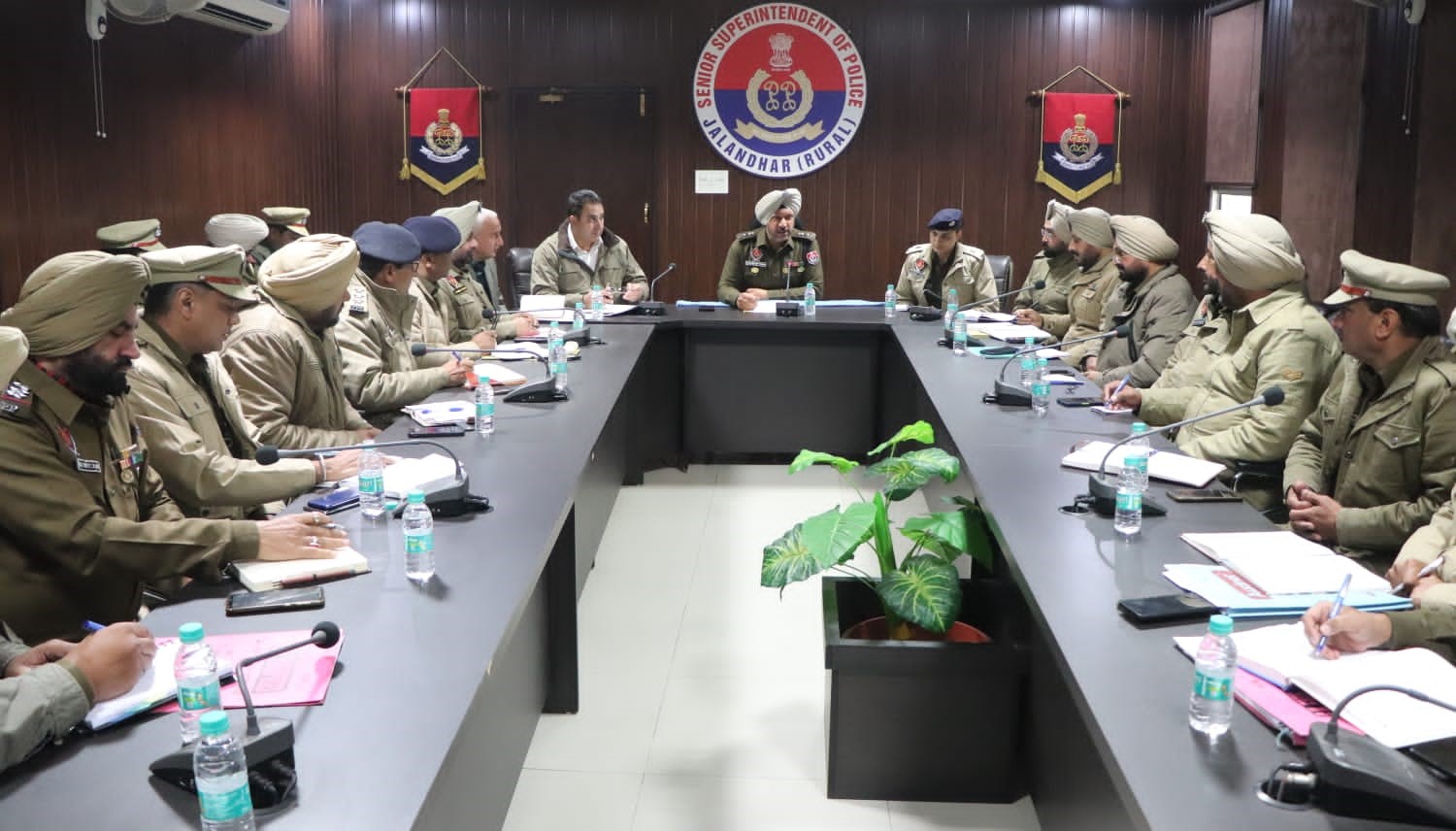 SSP chairs crime meeting will all officials