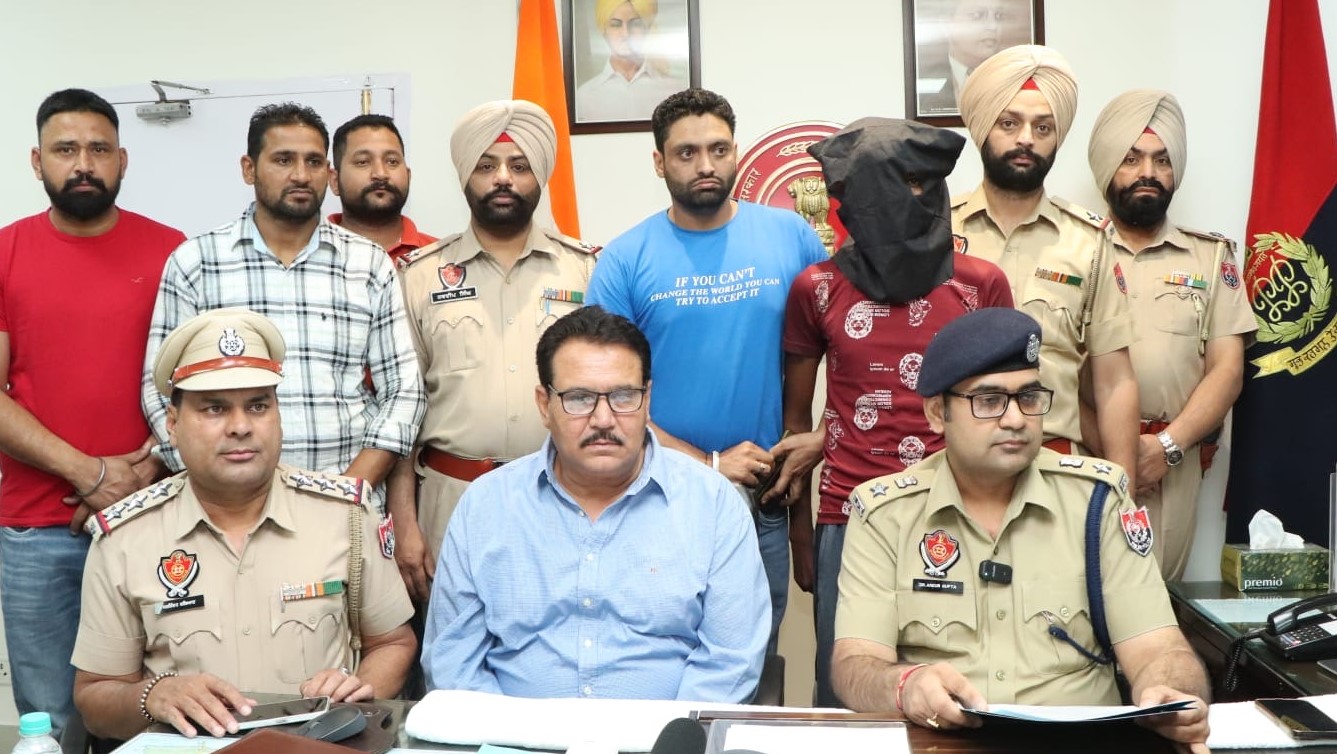Truck driver arrested with 6 quintals of poppy husk ordered by jailed smuggler.