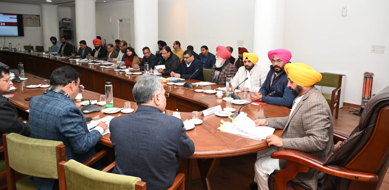 ENSURE FOOLPROOF ARRANGEMENTS FOR THE G-20 SUMMIT IN A TIME BOUND MANNER: CM DIRECTS OFFICERS